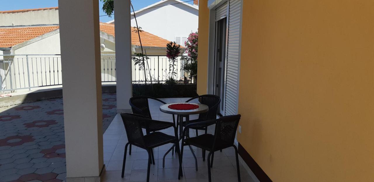 Apartman Kolan Exteriér fotografie
